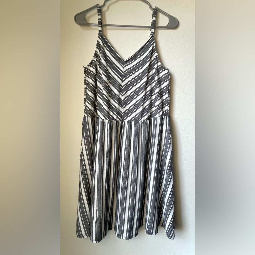 Universal Thread Dress